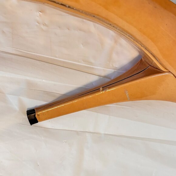 Stuart Weitzman Beige Patent Leather Platform Peep Toe Pumps 4.5" Heel Size 8.5M - Picture 13 of 13